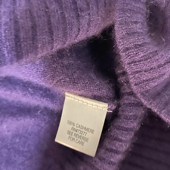 Purple Cashmere Turtleneck Sweater - Picture 3 of 4